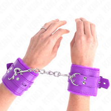 KINK - PELZGEFÜTTERTE HANDGELENKFESSELN MIT QUADRATISCHEN