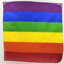 PRIDE - CACHECOL TRIANGULAR DE ALGODÃO COM BANDEIRA DO ARCO-ÍRIS